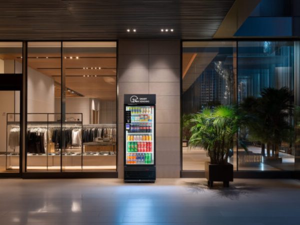 Shopping mall